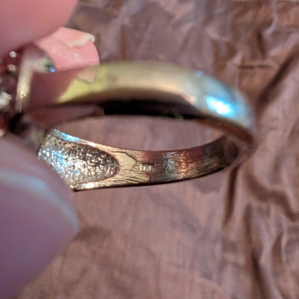 Stunning Ring - Picture 3 of 4